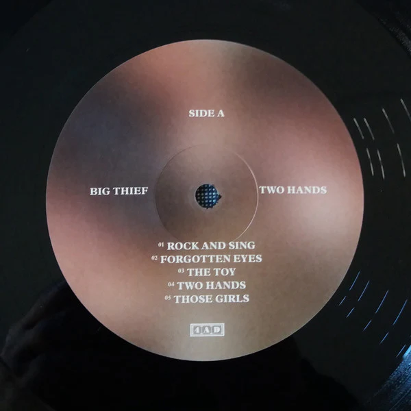 BIG THIEF, Two Hands (4AD ; 4AD0180LP, US 2019, Gatefold) LP EX/EX - Image 3