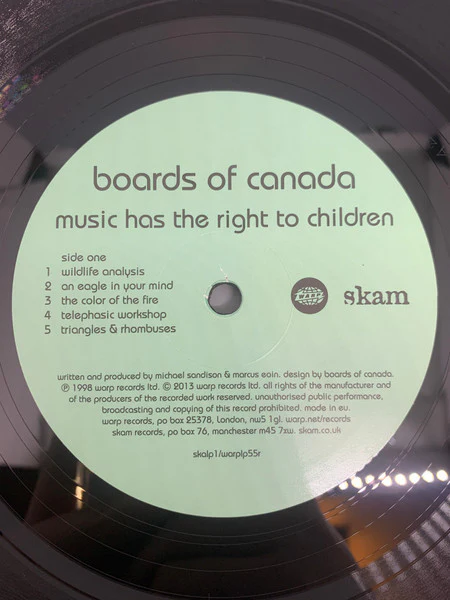 BOARDS OF CANADA, Music Has The Right To Children (Warp Records; warplp55r, Europe 2025 Reissue, Gatefold) 2xLP VG+/VG+ - Image 3