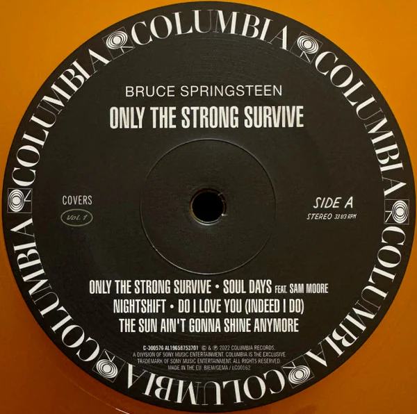 BRUCE SPRINGSTEEN, Only The Strong Survive (Sony; 19658745361, UK 2022, Gatefold, 2 Inners & Booket, Photo Card, Indie Only Orange Vinyl) 2xLP EX/EX - Image 3