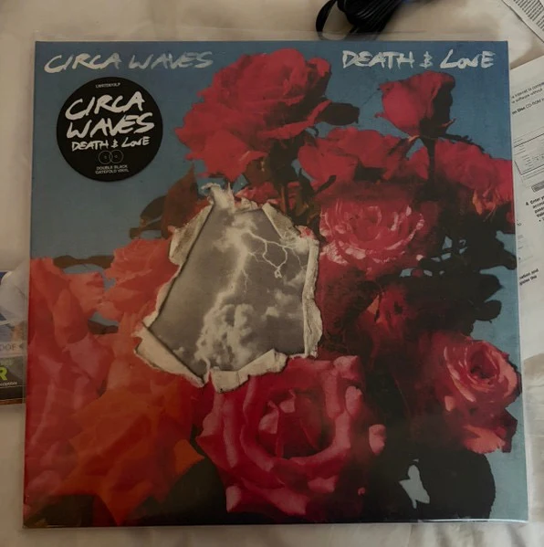 CIRCA WAVES, Death & Love (Lower Third; LWRTD010LP, Europe 2025, Gatefold In Stickered Plastic Sleeve, Insert) 2xLP EX/EX