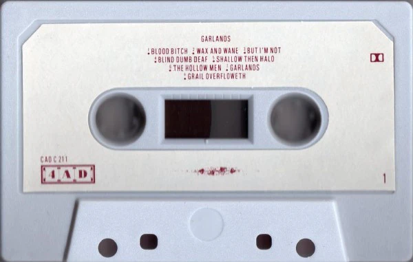 COCTEAU TWINS, Garlands (4AD; CAD C 211, UK 1983) Cassette VG+/VG+ - Image 3