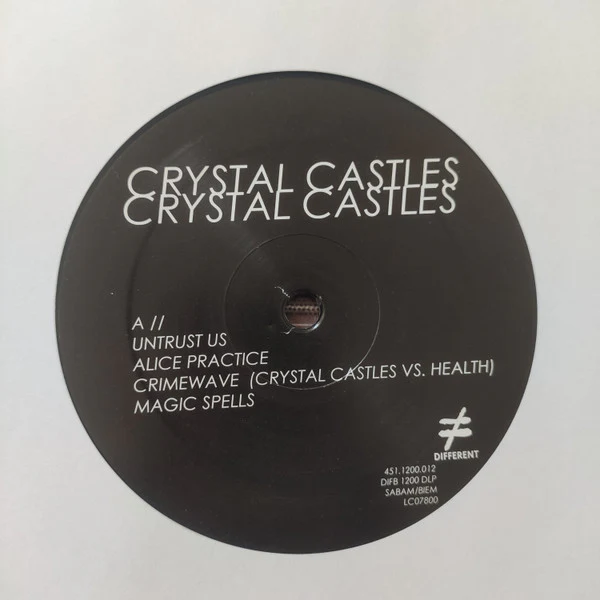 CRYSTAL CASTLES, Crystal Castles (Different; DIFB 1200 DLP, UK 2008) 2xLP VG/VG+ - Image 3