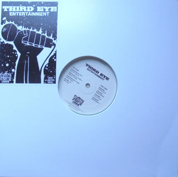 DOOMZDAY / GYPCEES / SUSPECTS, Third Eye Entertainment (Chopped Herring Records; CHTHIRDEYE01, UK 2020, Limited Edition, Green/Silver) 12" EP EX/EX