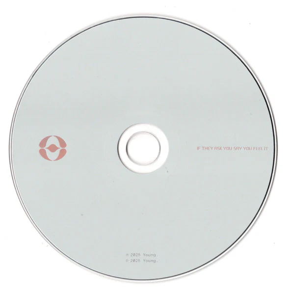 FKA TWIGS, Eusexua (Young; YO381CD, UK 2025, Digipak, Booklet) CD VG+/VG+ - Image 3