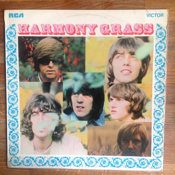 HARMONY GRASS, This Is Us (RCA; SF8034, UK 1970, Multicolour Front Laminated Sleeve) LP VG/VG