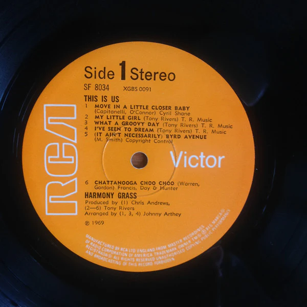 HARMONY GRASS, This Is Us (RCA; SF8034, UK 1970, Multicolour Front Laminated Sleeve) LP VG/VG - Image 3