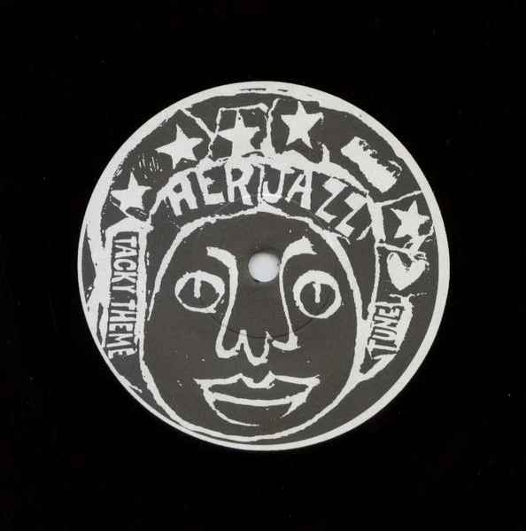 HUGGY BEAR, Her Jazz (Wiiija Records; TROUBLE 001, UK 1993, Fold Out Sleeve, White Die Cut Inner) 7" EP EX/EX - Image 3