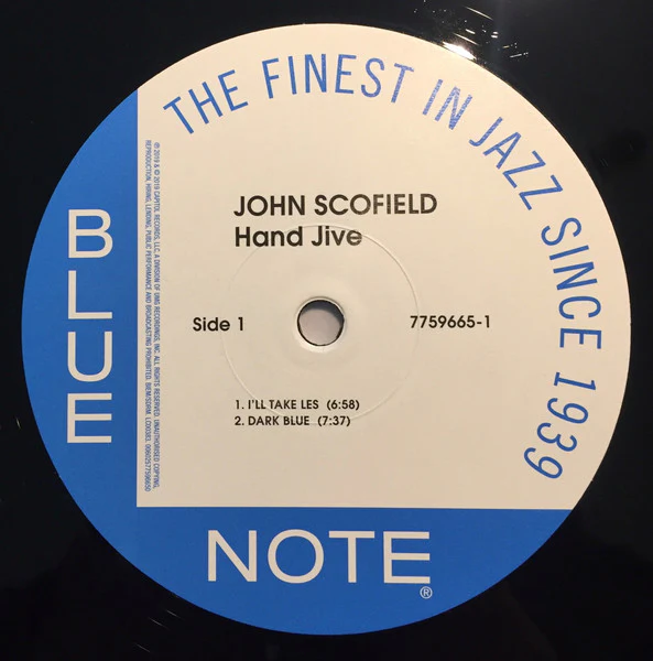 JOHN SCOFIELD, Hand Jive (Blue Note ; 7759665, USA & Europe 2019) 2xLP EX/EX - Image 3