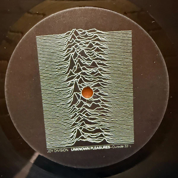 JOY DIVISION, Unknown Pleasures (Factory; FACT 10, UK 1983 Reissue, Textured Sleeve, Inner With Curved Corners) LP VG+/VG+ - Image 3