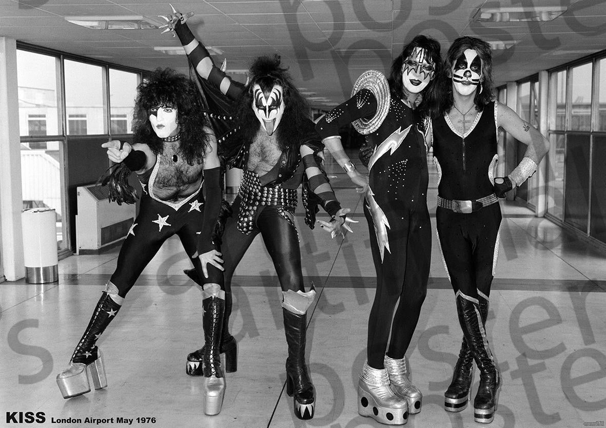 KISS, London Airport May 1975 (84cm x 60cm ; ,  ) Accessories NEW/NEW