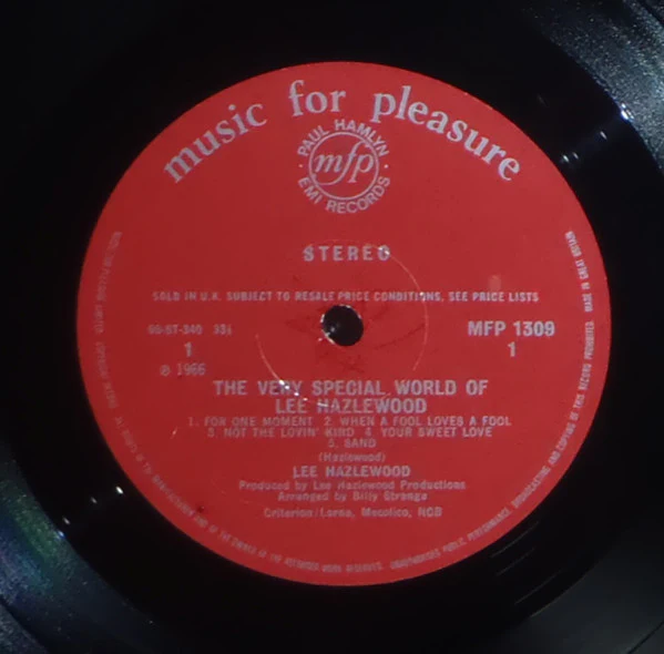 LEE HAZLEWOOD, The Very Special World Of Lee Hazlewood (Music For Pleasure; MFP 1309, UK 1969 Reissue, Laminated Flipback Sleeve, "SOLD IN THE U.K..." On Label) LP VG/VG+ - Image 3