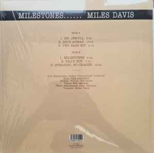 MILES DAVIS, Milestones (Ermitage; VNL 12514 LP, Europe 2022 Reissue, Clear Vinyl) LP VG+/VG - Image 2