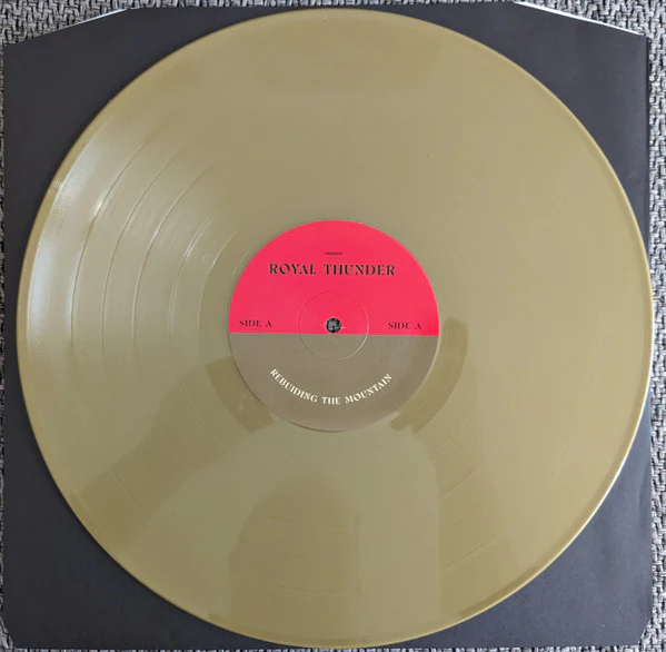 ROYAL THUNDER, Rebuilding The Mountain (Spinefarm Records; SPINE800025P, UK & Europe 2023, Gatefold, Gold Vinyl) LP VG+/EX - Image 3