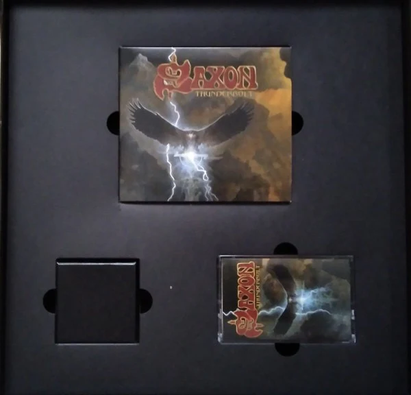 SAXON, Thunderbolt (Silver Lining Music; SLM065P75, Europe 2018, Box Set, Inner, CD Album, CD Official Bootleg, Cassette Album, Deluxe Edition, Limited Edition, Red Vinyl) LP NEW/NEW - Image 3