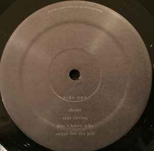 SLOWDIVE, Slowdive (Dead Oceans; DOC132, USA & Europe 2017, Textured Gatefold Sleeve) LP VG+/VG - Image 3