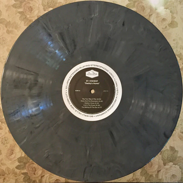 ST. VINCENT, Daddy's Home (Loma Vista; LVR01774, US 2021, Gatefold, Inner, Poster, Grey Vinyl) LP VG+/VG+ - Image 3