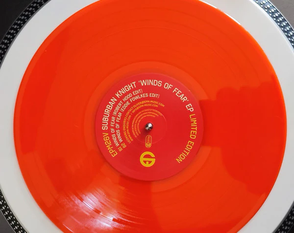 SUBURBAN KNIGHT, Winds Of Fear (EPM Music; EPM26V, Netherlands 2023, Plain Sleeve, Orange Vinyl) 10" EP /VG - Image 2