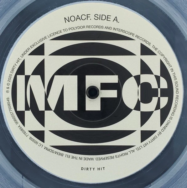 THE 1975, Notes On A Conditional Form (Dirty Hit; DH00753, USA & Europe 2020, Gatefold, 2 Inners, Clear Vinyl) 2xLP VG+/VG+ - Image 3