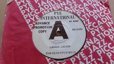 THE BEAU BRUMMELS, Laugh, Laugh / Still In Love With You Baby (Pye International ; 7N.25293, UK 1964, Promo, Company Sleeve) 7" VG/VG+