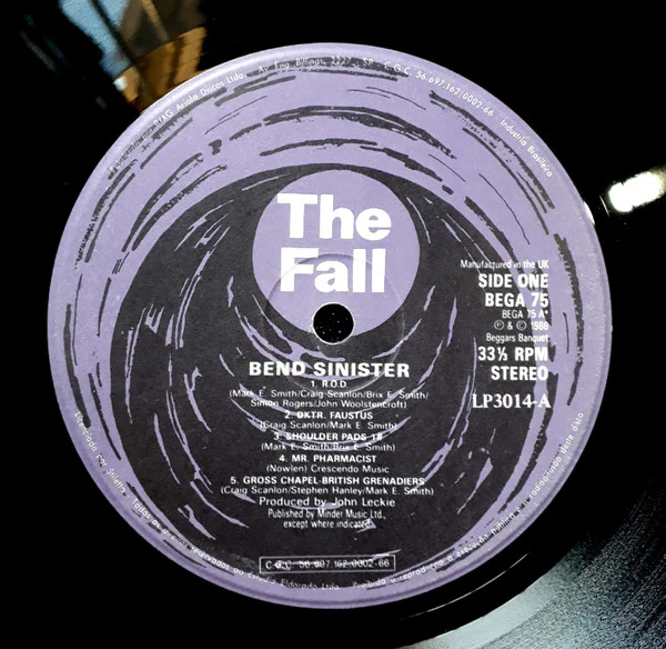 THE FALL, Bend Sinister (Beggars Banquet; BEGA 75, Brazil ) LP VG/VG+ - Image 3