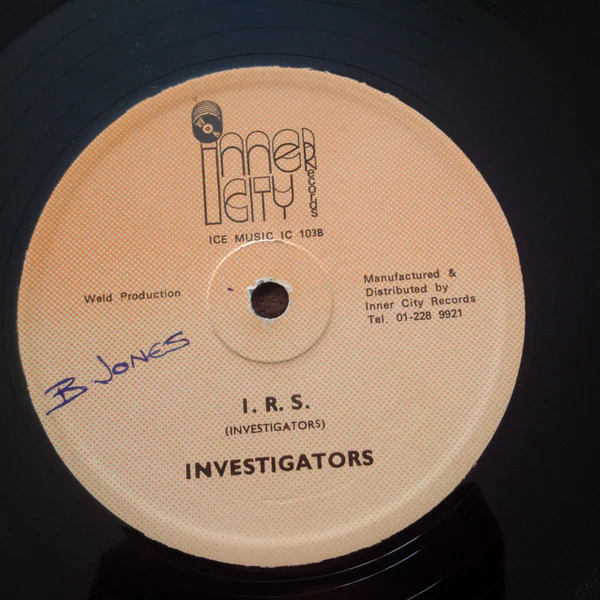 THE INVESTIGATORS, I. R. S. / Turn Out The Light (Inner City Records; IC 103, UK 1979, Disco 45 Sleeve) 12" /VG+