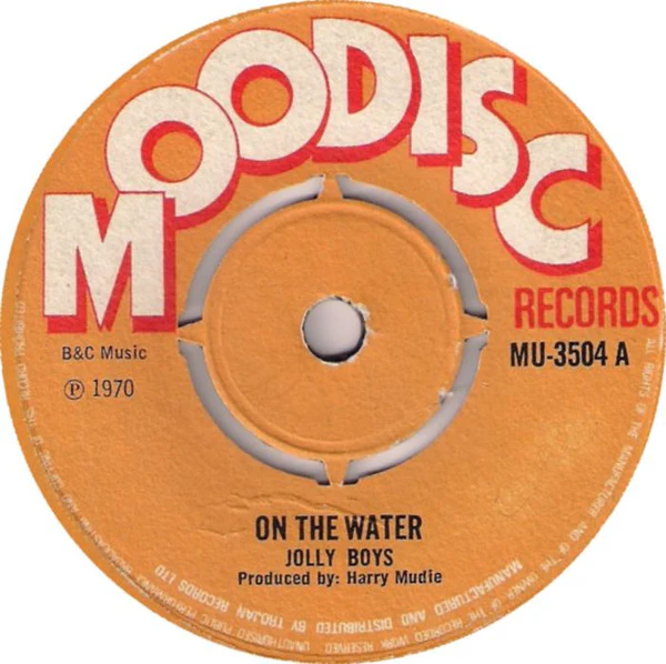 THE JOLLY BOYS / MUDIES ALL STARS, On The Water / Cash Register (Moodisc Records; MU-3504 , UK 1970, 4-Prong Centre) 7" /G+