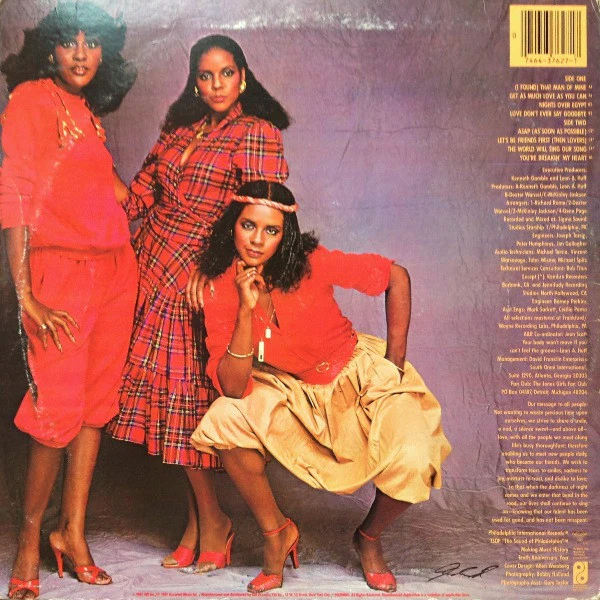 THE JONES GIRLS, Get As Much Love As You Can (Philadelphia International Records; FZ 37627, US 1981, Picture Sleeve) LP VG+/VG - Image 2