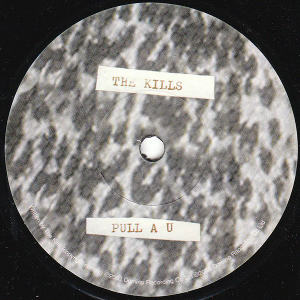 THE KILLS, Pull A U / The Search For Cherry Red (Domino; RUG165, UK 2003, Picture Sleeve) 7" EX/EX - Image 3