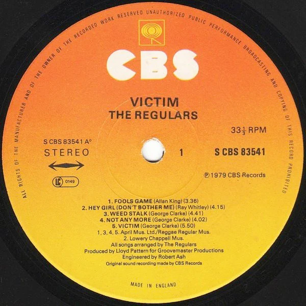 THE REGULARS, Victim (CBS; CBS 83541, UK 1979, Gatefold, Sticker, Bonus 12" Single) 2xLP VG/VG+ - Image 3
