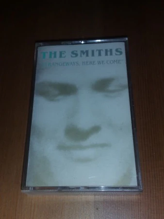 THE SMITHS, Strangeways, Here We Come (WEA; 4509-91899-4, Europe 1993) Cassette VG+/VG+