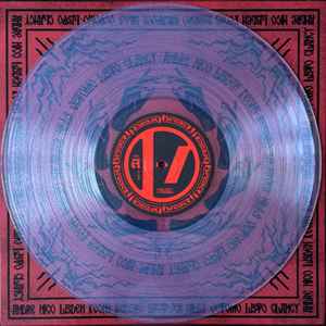 TWENTY ONE PILOTS, Breach (Fueled By Ramen; 075678594526, Europe 2025, Gatefold, Inner & Insert, Clear Glitter Vinyl) LP EX/EX - Image 3