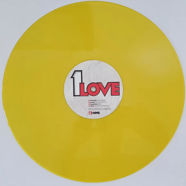 VARIOUS, 1 Love (War Child Records; WARCHILD11LP, Europe 2022 Reissue, 2 Inners, Yellow Vinyl, Oasis, Muse, Manic Street Preachers, Elbow...) 2xLP VG+/EX - Image 3